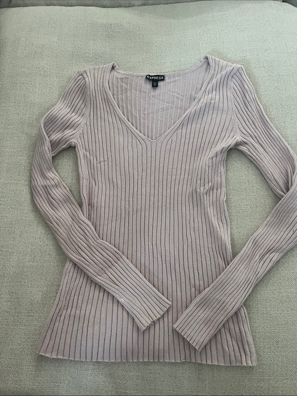 Express Ribbed V-Neck Long Sleeve Top - dusty rose